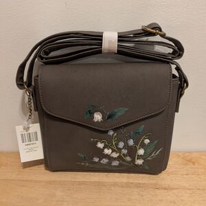 Chic Floral Embroidered Crossbody Bag in Gray
